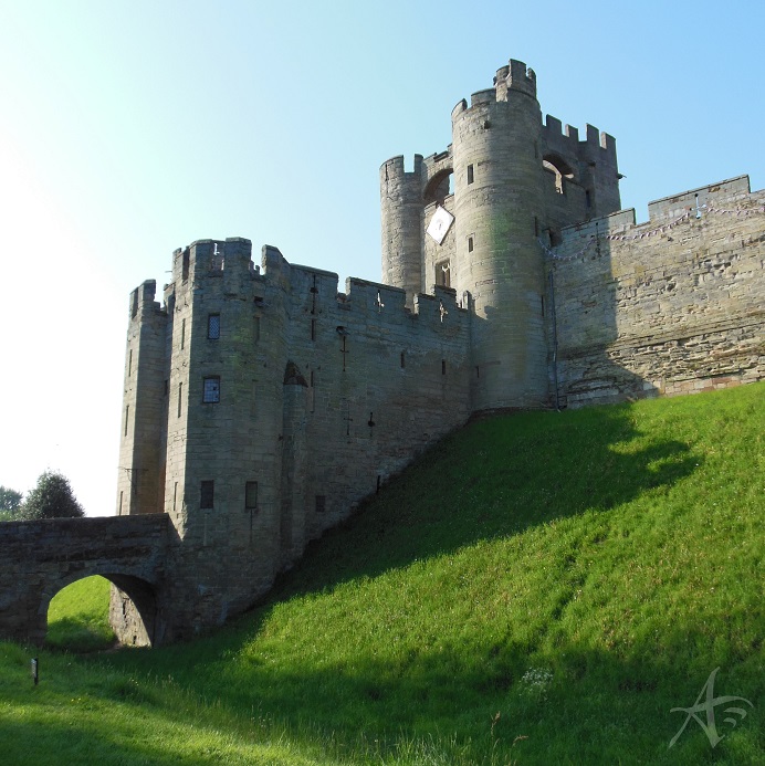 Warwick Castle Gate and Wall