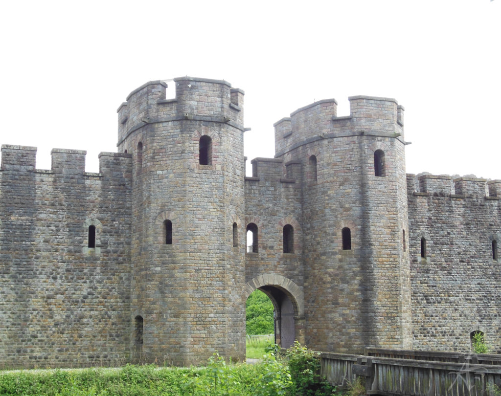 Cardiff Castle Gate Wales