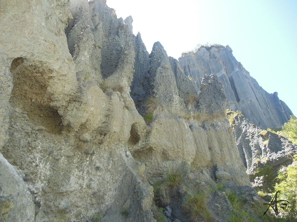 Putangirua Pinnacles NZ cliff formation