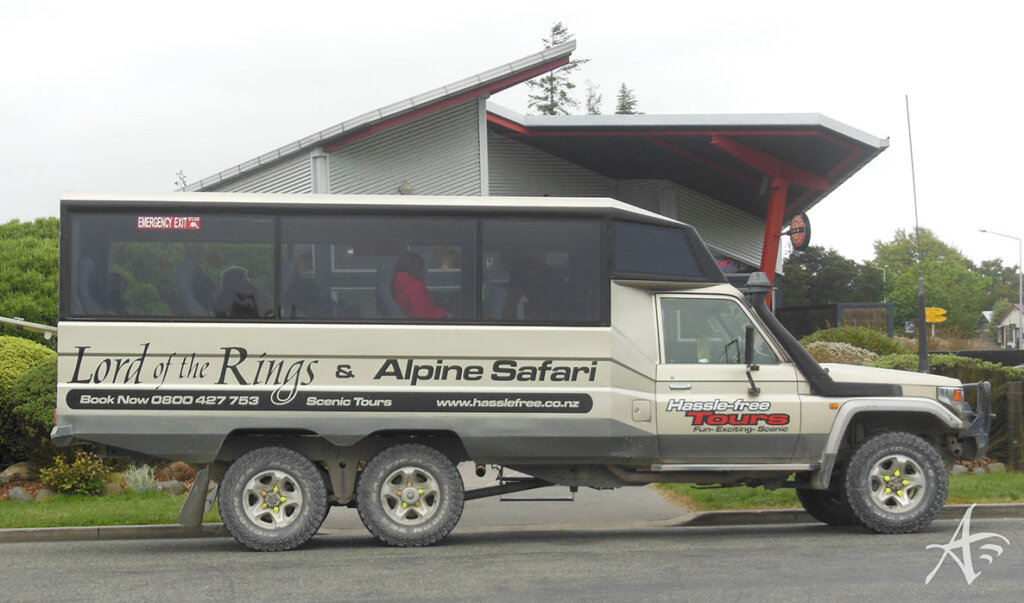 Alpine Safari Lord of the Rings Off Road Vehicle